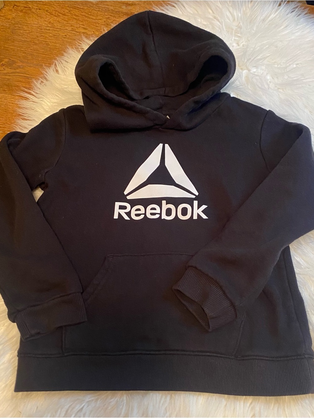 Reebok Black Hoody size 5T in EUC